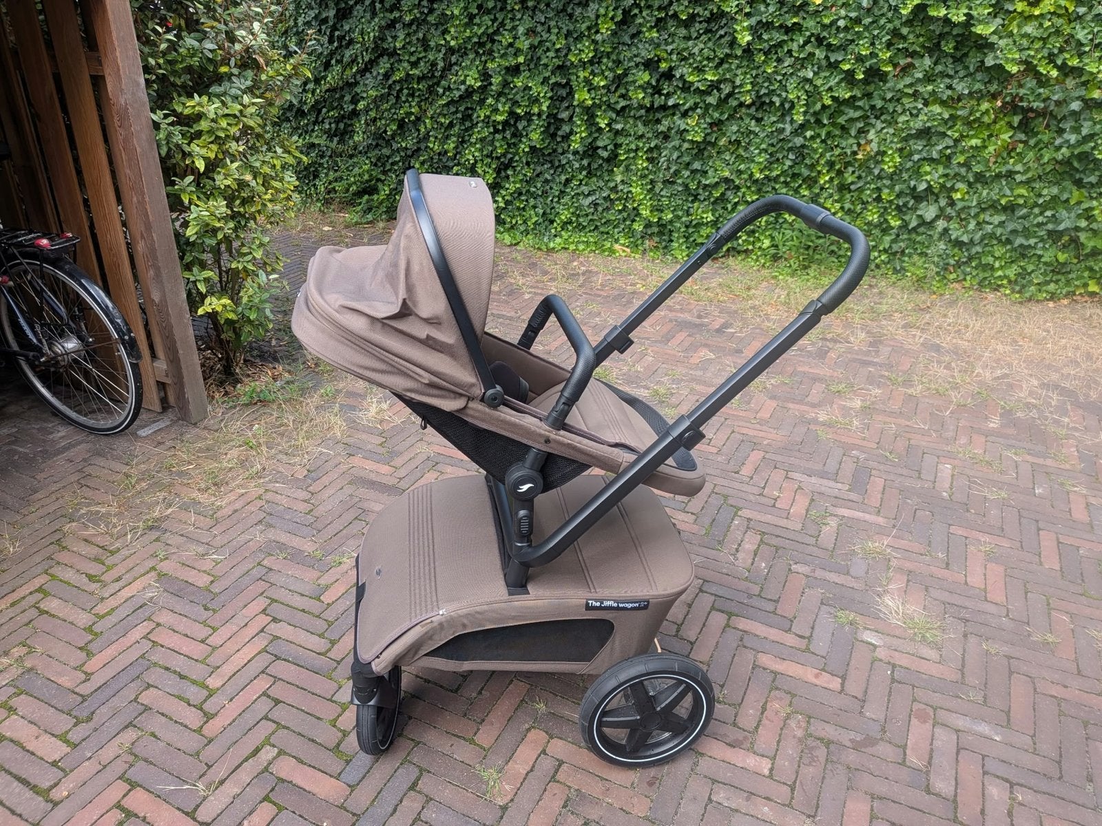 The jiffle wagon 2+ plus oak - Z.g.a.n incl alle onderdelen, Kinderen en Baby's, Zo goed als nieuw, Met autostoeltje, Ophalen