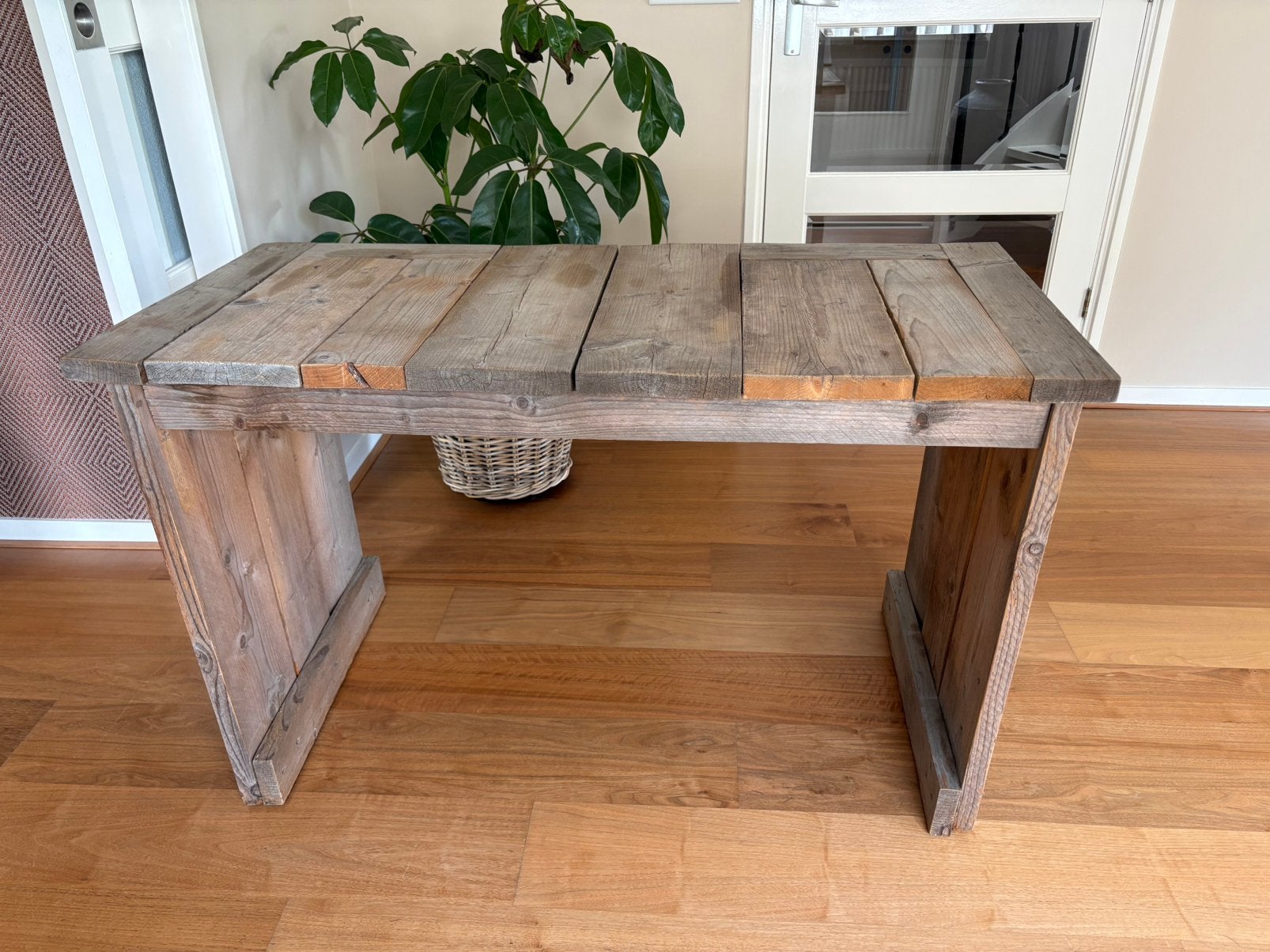 Steigerhouten bureautje/speeltafel, Antiek en Kunst, Ophalen