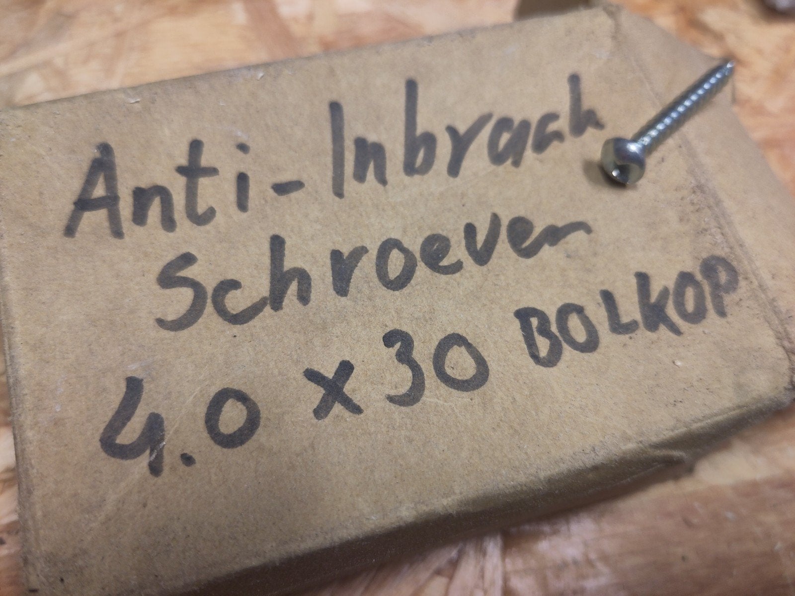 Anti inbraak schroeven 4.0 x 30 bolkop, Ophalen of Verzenden, Nieuw, Minder dan 50 mm, Schroeven