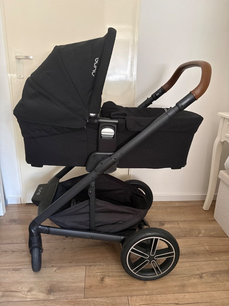 Nuna MIXX Next Kinderwagen + Reiswieg | Complete Set, Kinderen en Baby's, Zo goed als nieuw, Verstelbare duwstang, Ophalen, Kinderwagen