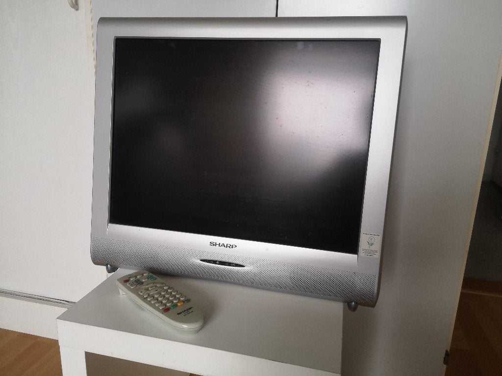 Sharp LCD TV 51 cm LC-20S1E + afstandbediening, Ophalen, Gebruikt, 50 Hz, LCD
