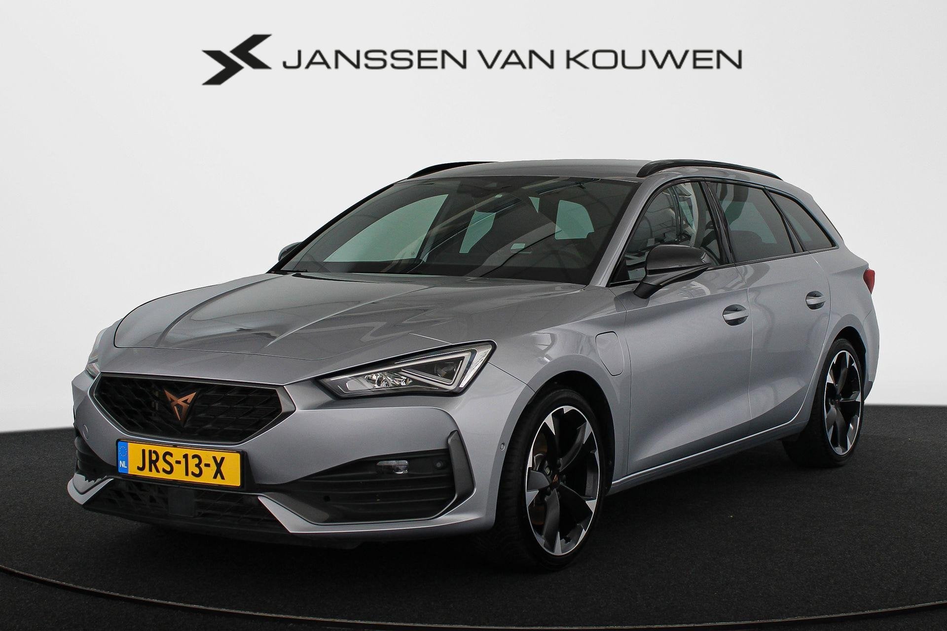 CUPRA Leon Sportstourer 1.4 e-Hybrid Achteruitrijcamera 18", Auto's, Stof, Gebruikt, 4 cilinders, 1589 kg