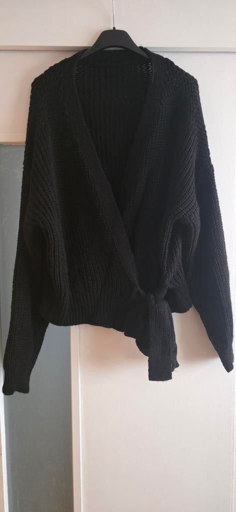 Zwarte gebreide overslag trui, Kleding | Dames, Truien en Vesten, Zo goed als nieuw, Maat 38/40 (M), Zwart, Ophalen of Verzenden