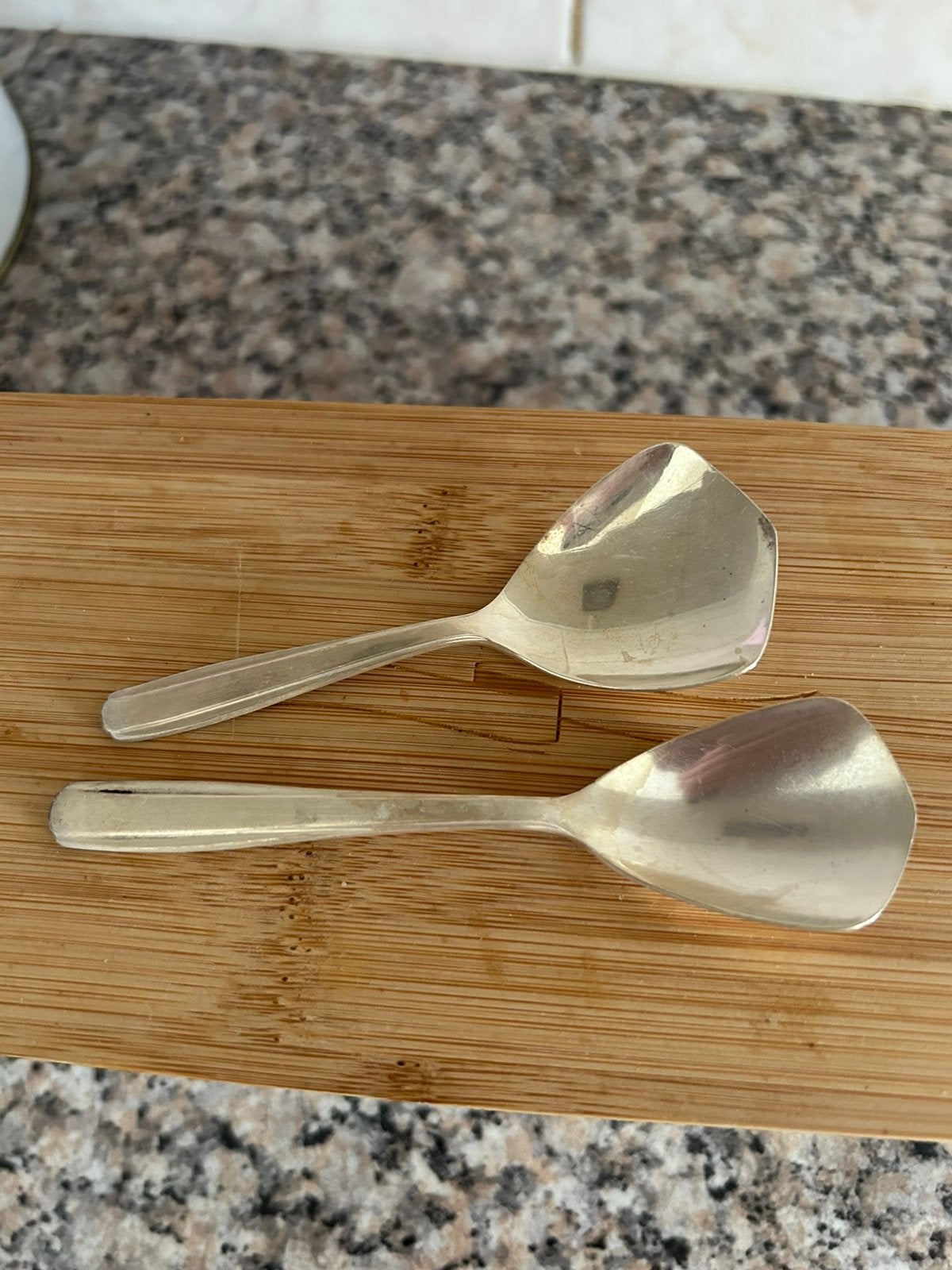 2 verzilverde suiker lepeltjes, Ophalen, Zo goed als nieuw, Zilver