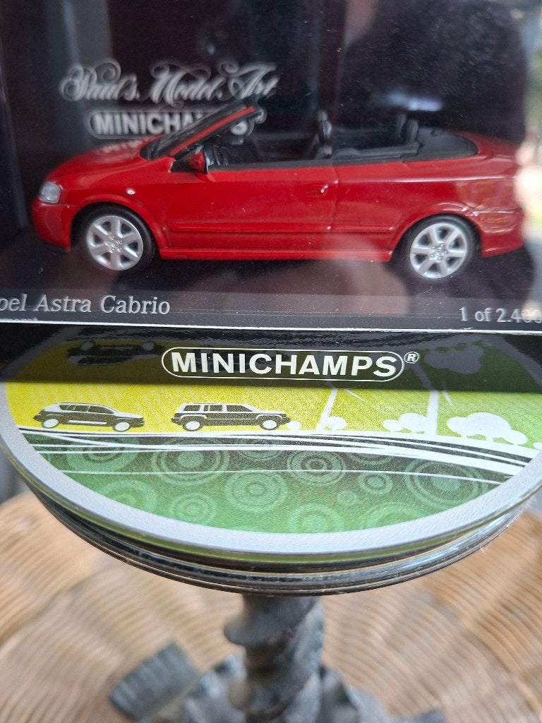 opel astra  coupe, Hobby en Vrije tijd, Modelauto's | 1:43, Ophalen of Verzenden, Nieuw, Auto, MiniChamps