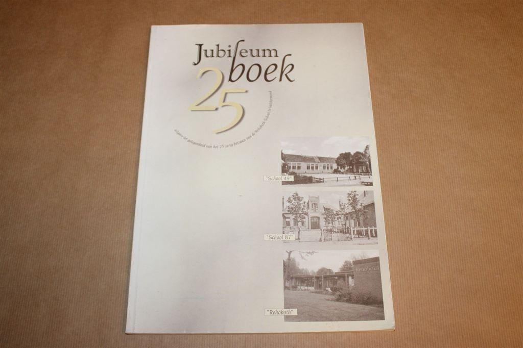 Jubileumboek Rehoboth School Valtermond, Boeken, Geschiedenis | Stad en Regio, Ophalen of Verzenden, Zo goed als nieuw