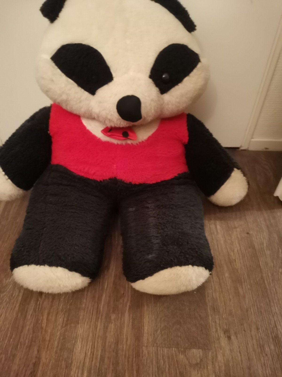 Grote knuffel panda met rood vestje, Gebruikt, Overige merken, Overige karakters, Overige typen