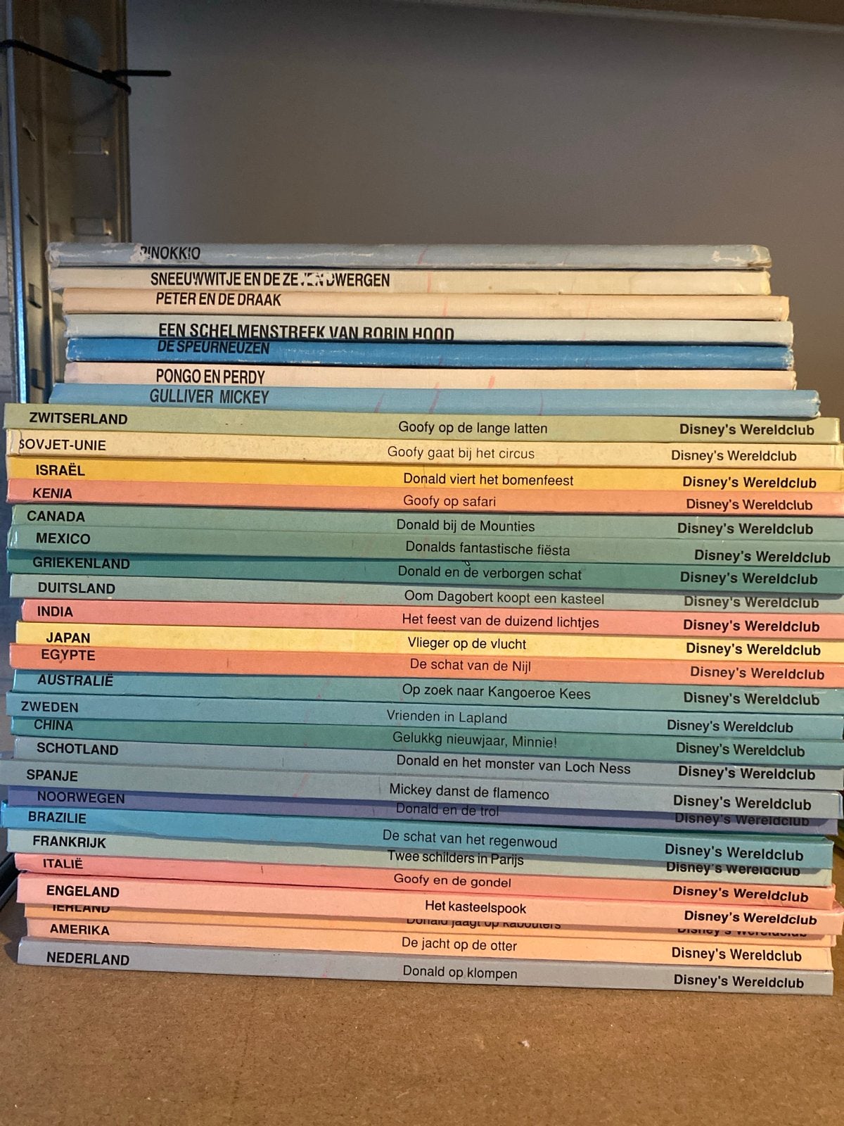 Disney's Wereldclub Boeken - Grote Collectie, Ophalen of Verzenden, Gelezen, Sprookjes