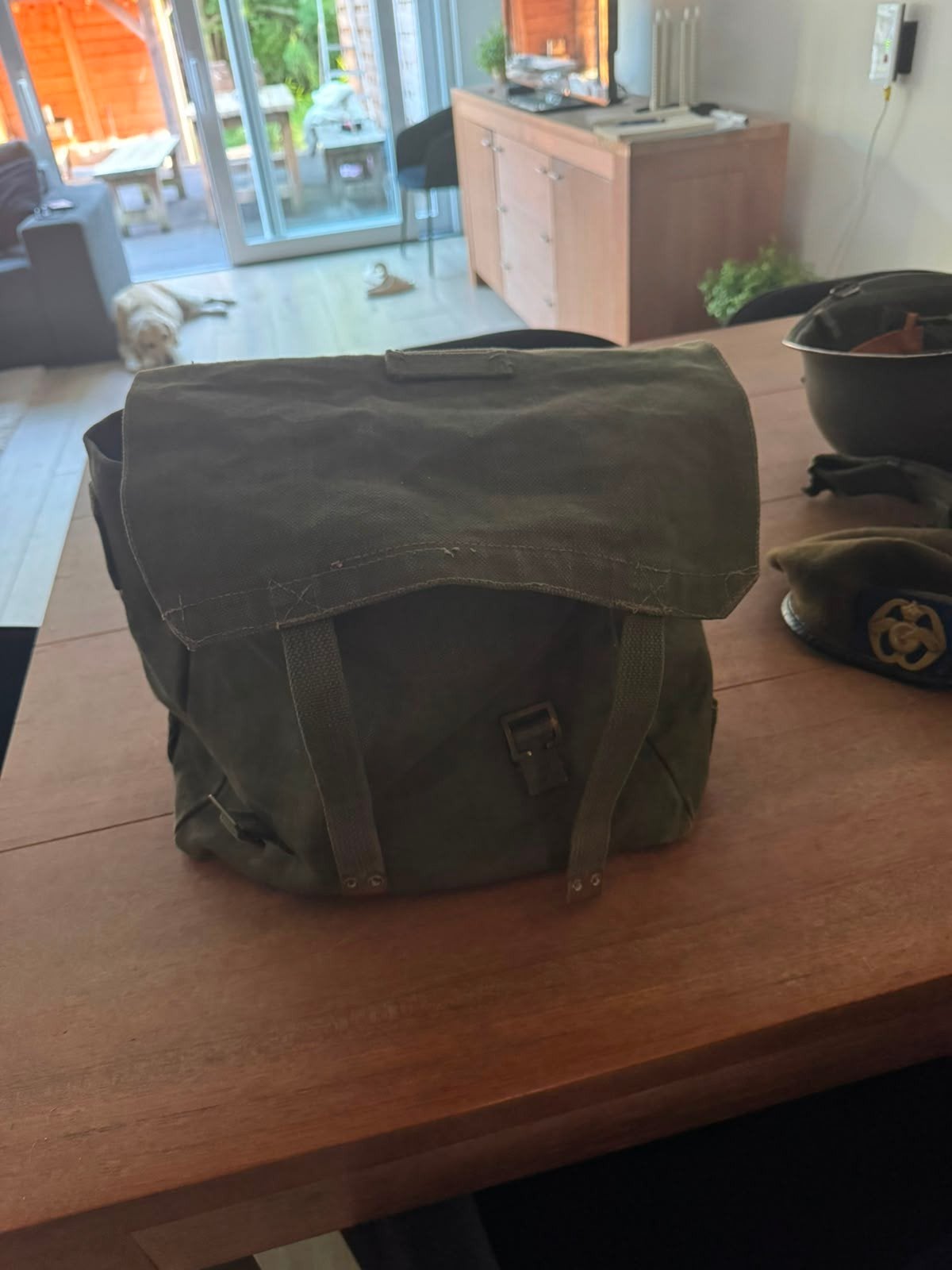 Diverse Militaire Uitrusting: Helm, Baret, Veldfles, Eetset, Verzamelen, Ophalen of Verzenden, Overige soorten, Overige gebieden