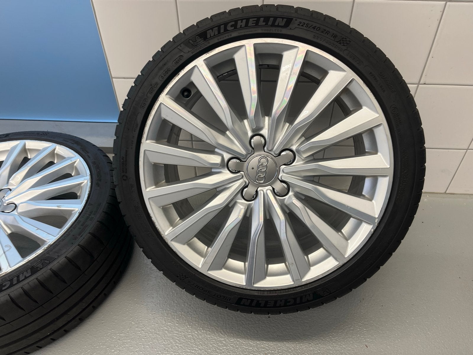Audi A3 8V 18 inch velgen met 225/40/18 Michelin banden, 18 inch, Gebruikt, Banden en Velgen, Ophalen of Verzenden