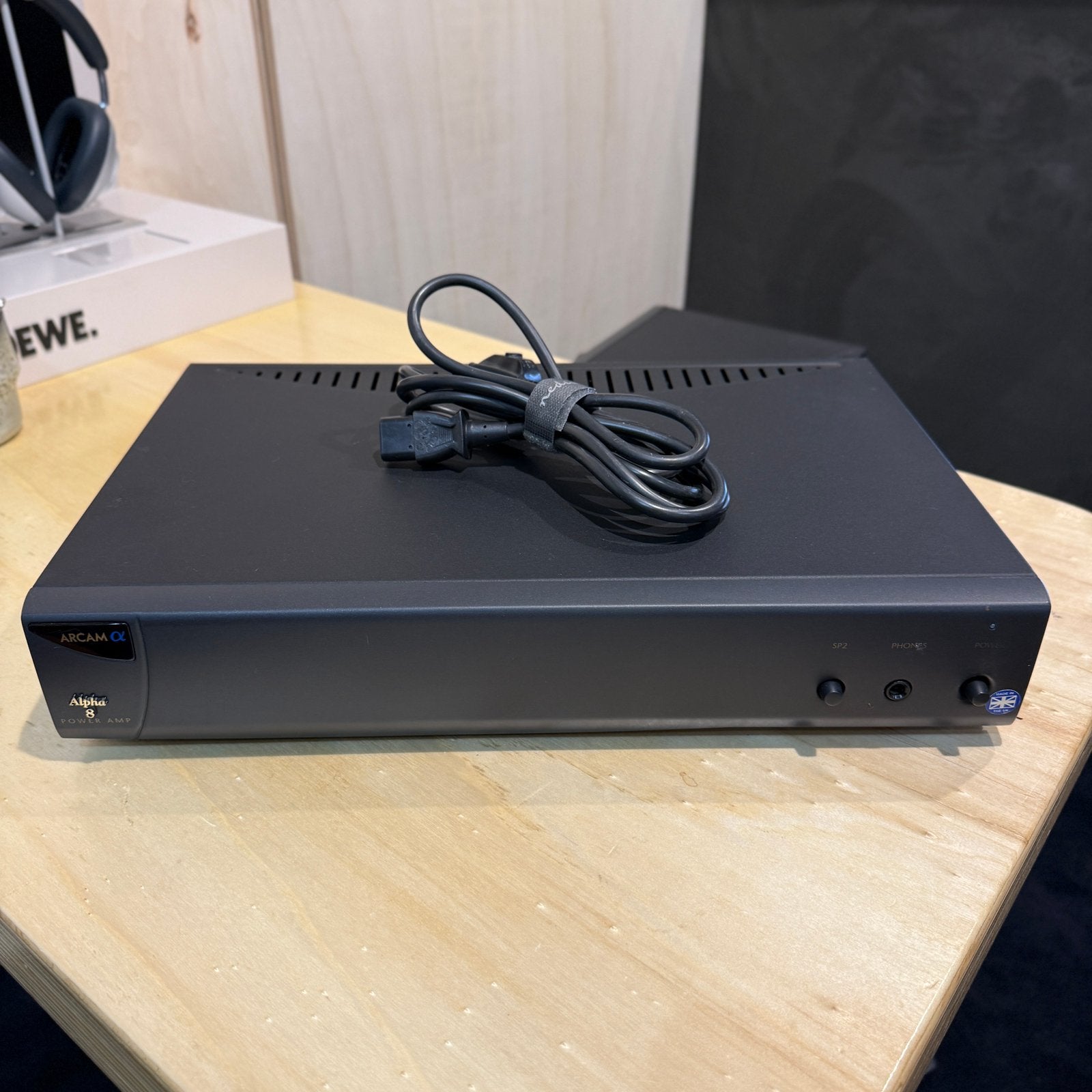 Arcam Alpha 8 eindversterker., Ophalen, Zo goed als nieuw, 120 watt of meer, Overige merken