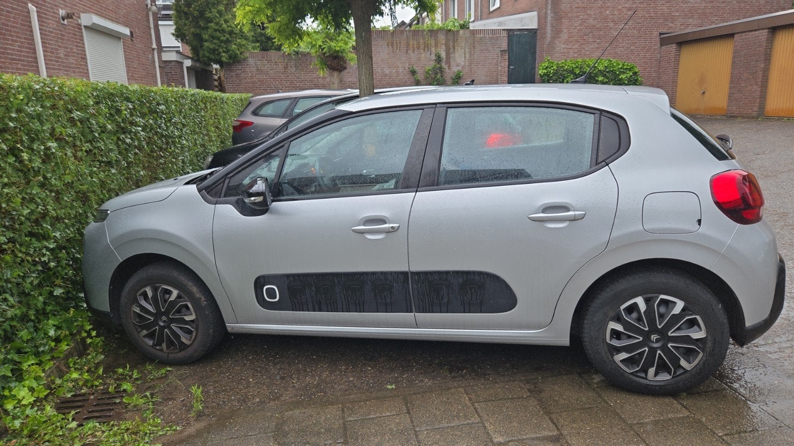 Citroën C3 1.2 Puretech 82pk 2016 Grijs, Auto's, Voorwielaandrijving, 450 kg, 40 €/maand, 1199 cc