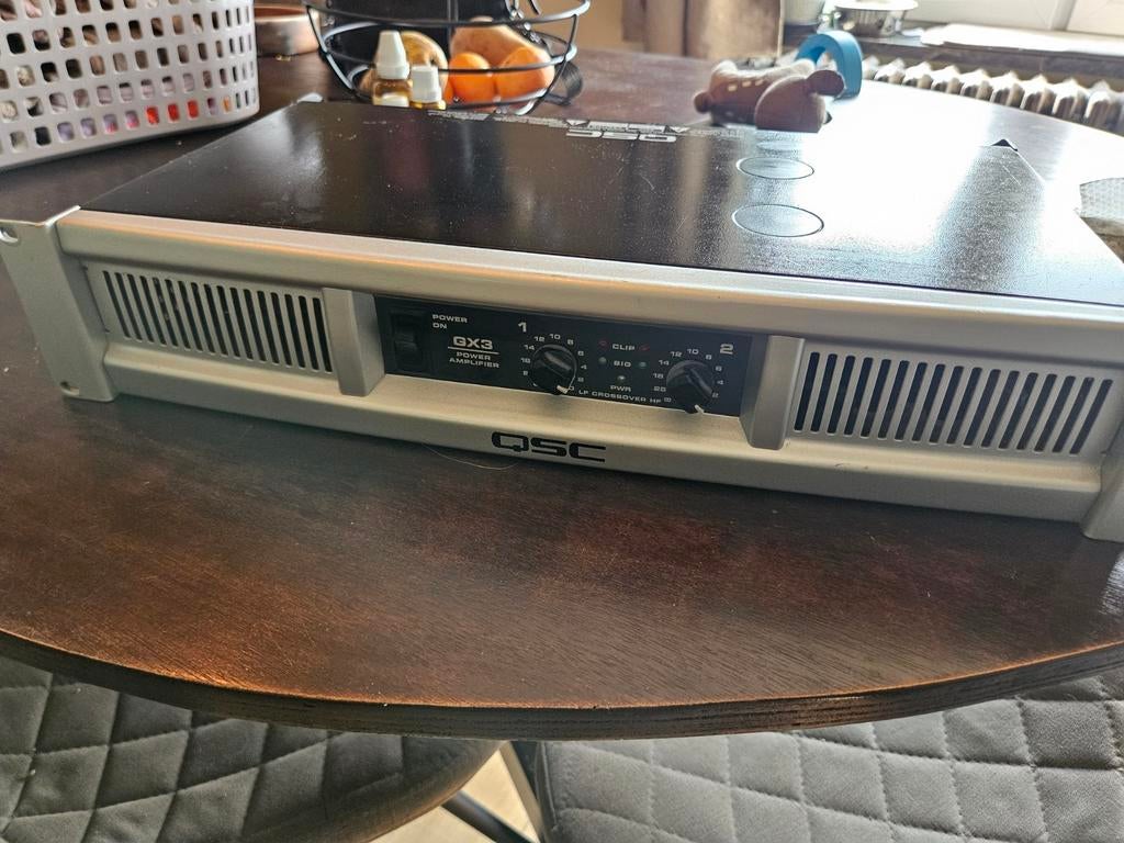 QSC GX3 versterker, Audio, Tv en Foto, Versterkers en Receivers, Zo goed als nieuw, Stereo, 120 watt of meer, Overige merken, Ophalen of Verzenden