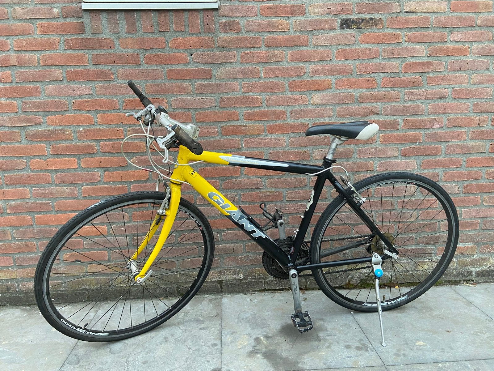 Giant Hybride Mountainbike/Racefiets, Ophalen, 28 inch, Gebruikt, Velgrem