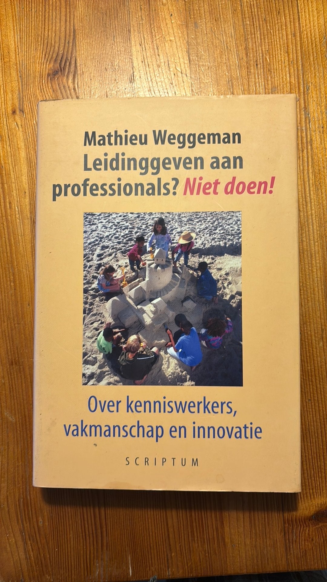 M. Weggeman - Leidinggeven aan professionals? Niet doen!, Ophalen, Sociale wetenschap, M. Weggeman, Zo goed als nieuw