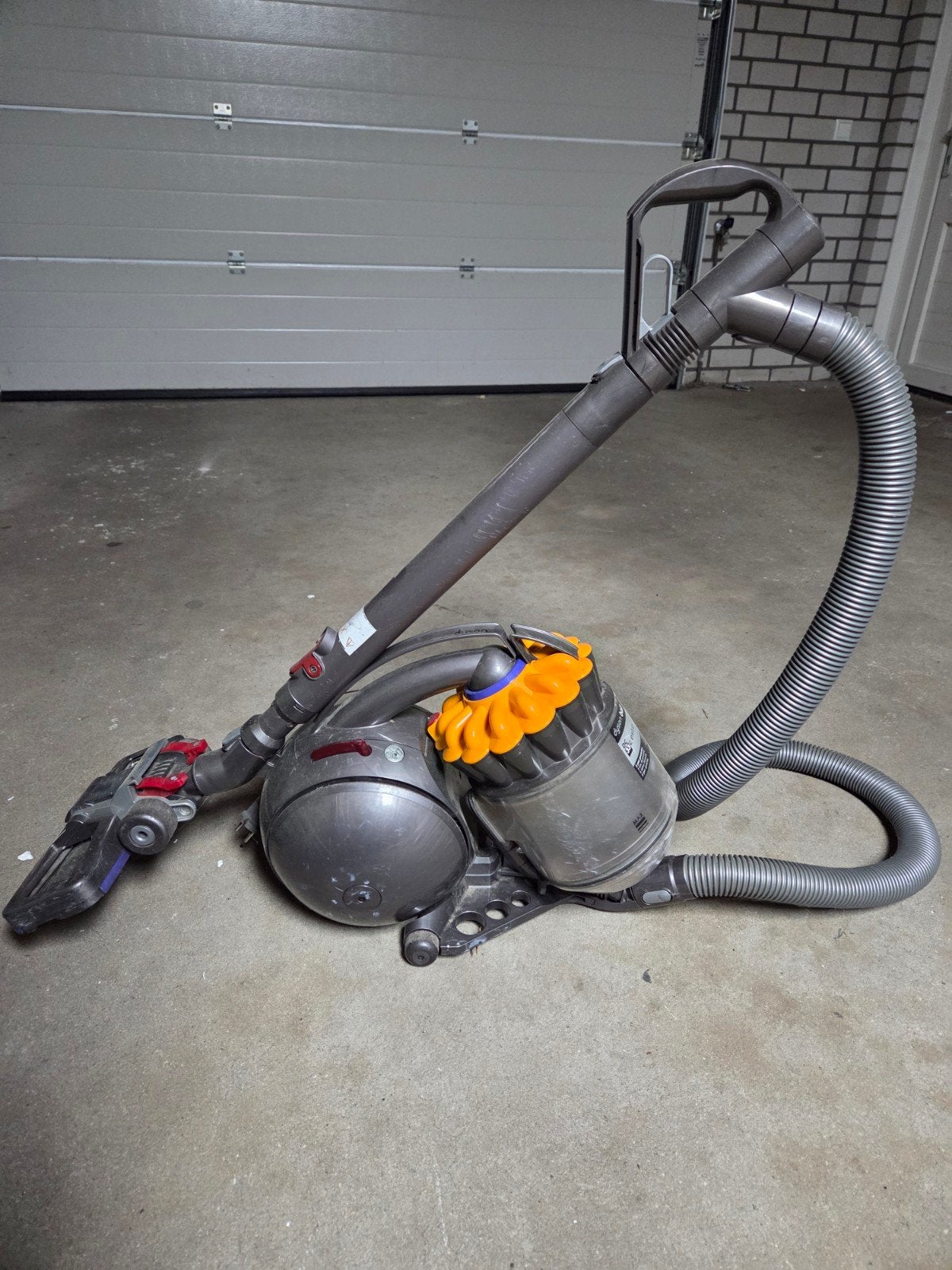 Dyson Ball DC extra sledestofzuiger gebruikt, Witgoed en Apparatuur, Ophalen, Gebruikt, Dyson, Sledestofzuiger