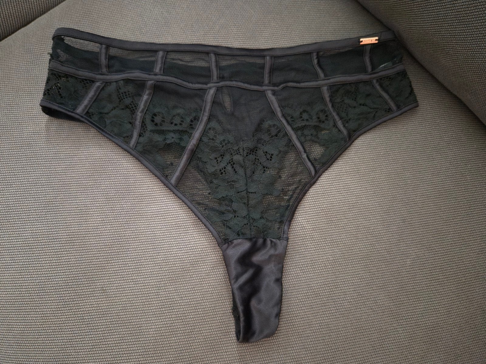 hunkemoller Noir string maat m zwart, Hunkemöller, Verzenden, Zwart, String