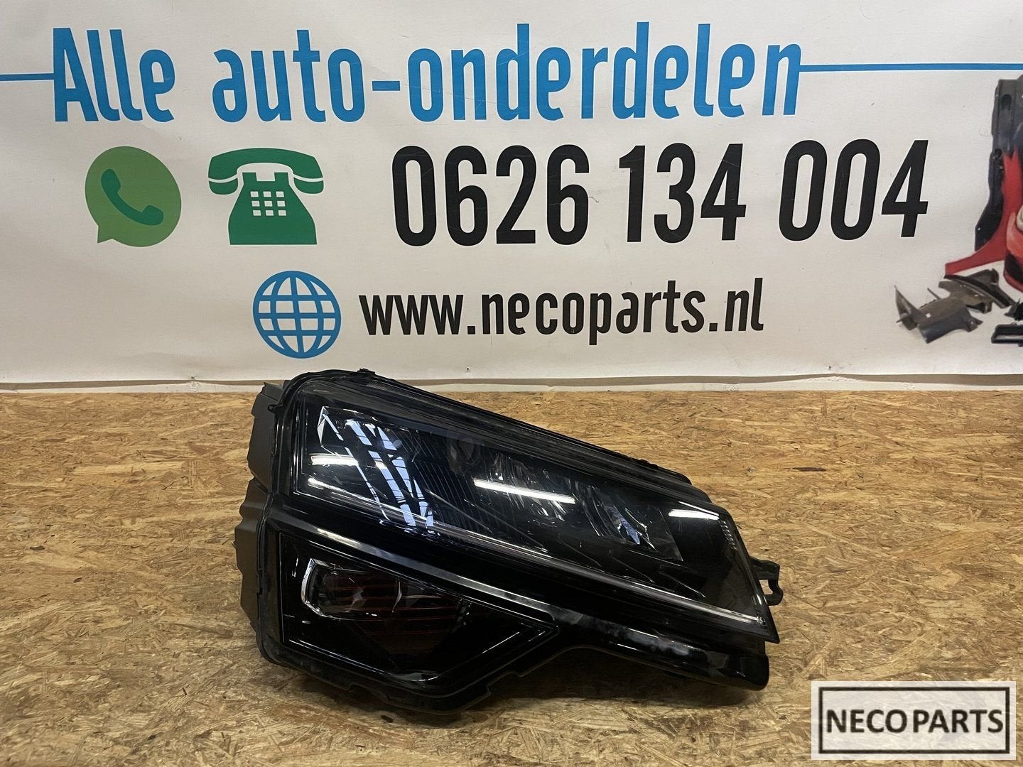 SKODA KAROQ FULL LED KOPLAMP RECHTS ORIGINEEL 57B941016D, Gebruikt, -, -, Ophalen of Verzenden