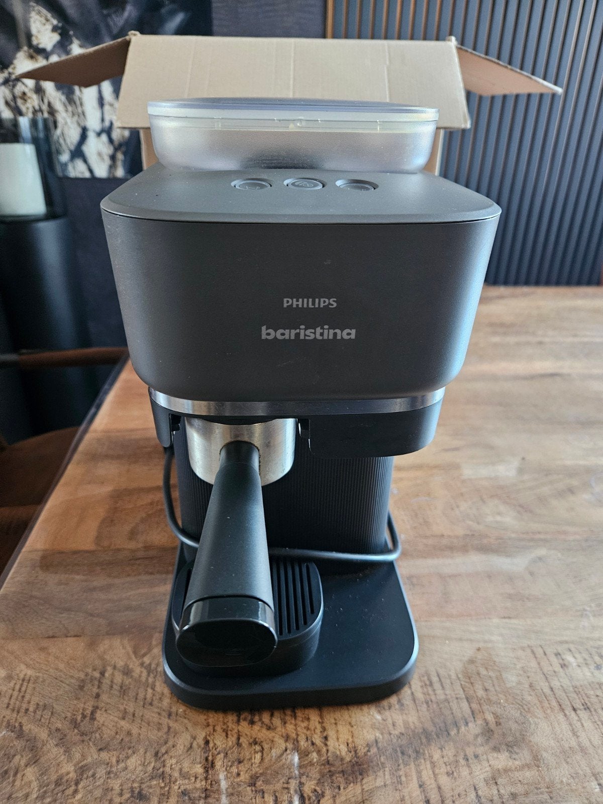 Philips Baristina Espressomachine met Melkopschuimer, Espresso apparaat, Koffiebonen, Zo goed als nieuw, 1 kopje