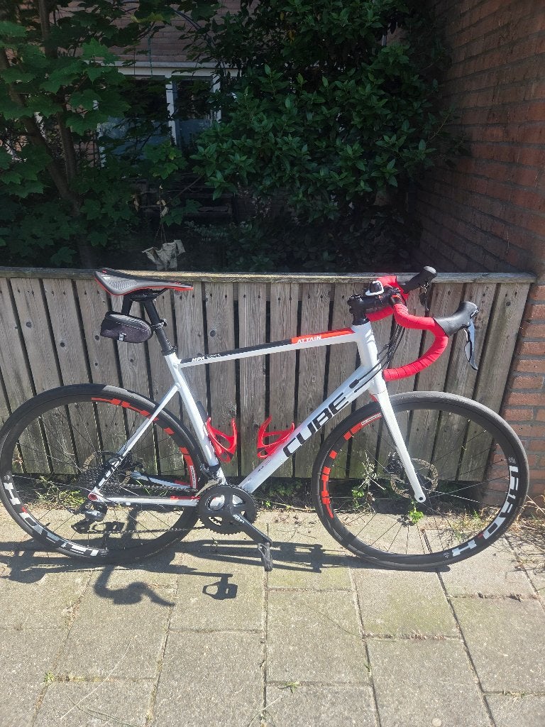 Cube Attain Pro Disc, 28 inch, Gebruikt, Heren, Aluminium