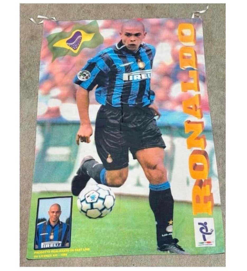 Echte Vintage Ronaldo Luís Nazário de Lima Inter Milan vlag, Buitenlandse clubs, Overige typen, Ophalen of Verzenden, Zo goed als nieuw