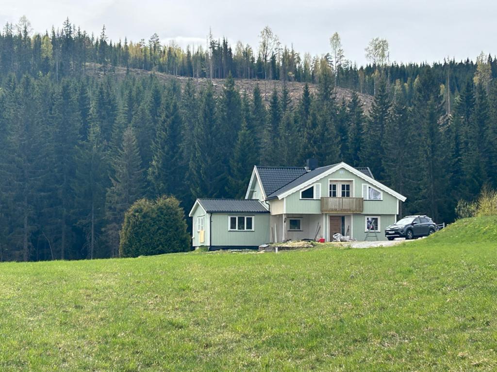 Vakantiewoning te huur gelegen tussen Hamar en Lillehammer, Landelijk, Eigenaar, Landhuis of Villa, Open haard