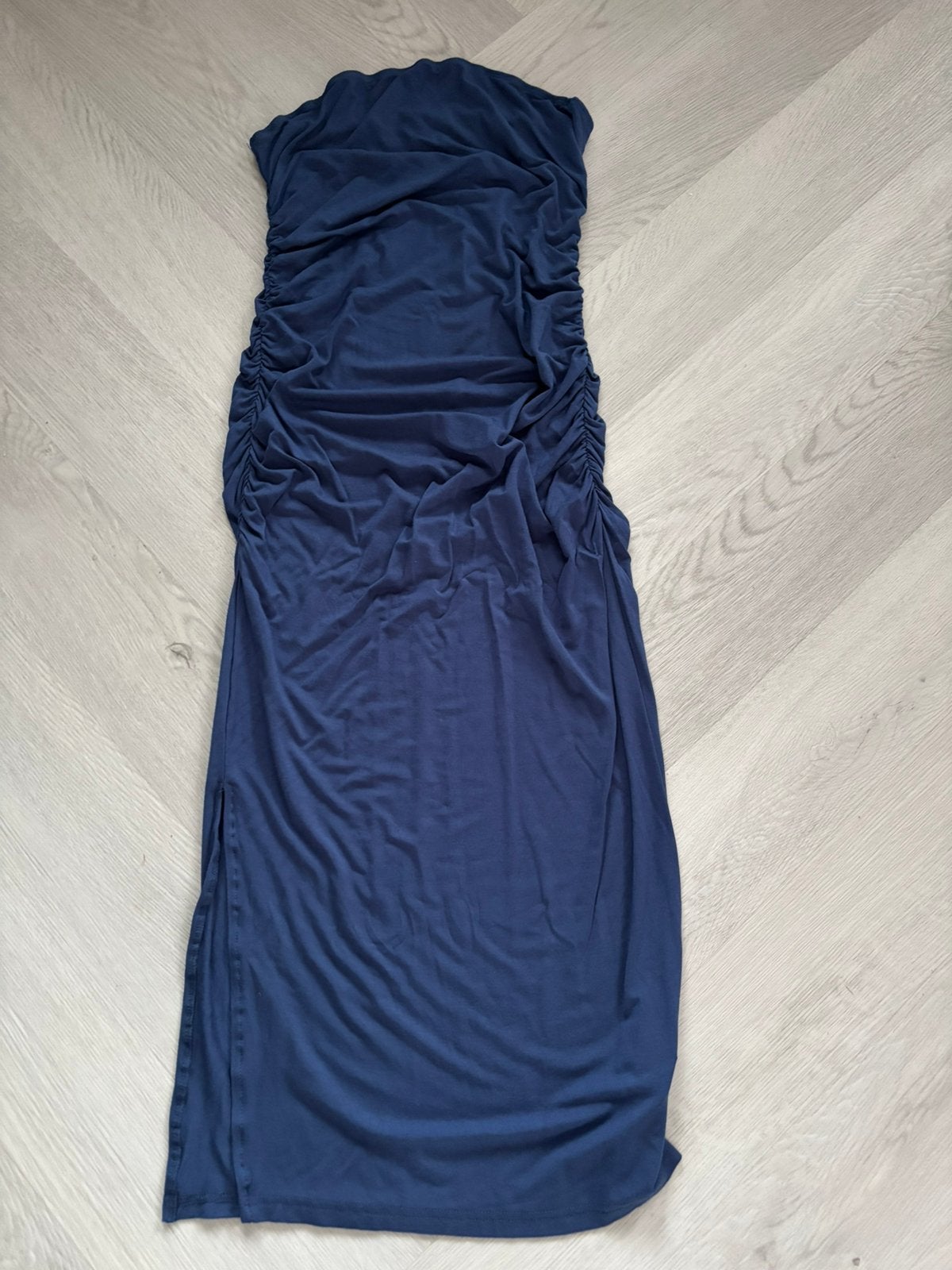 Nieuwe strapless jurk met split mt M, Maat 38/40 (M), Blauw, Nieuw, Ophalen of Verzenden