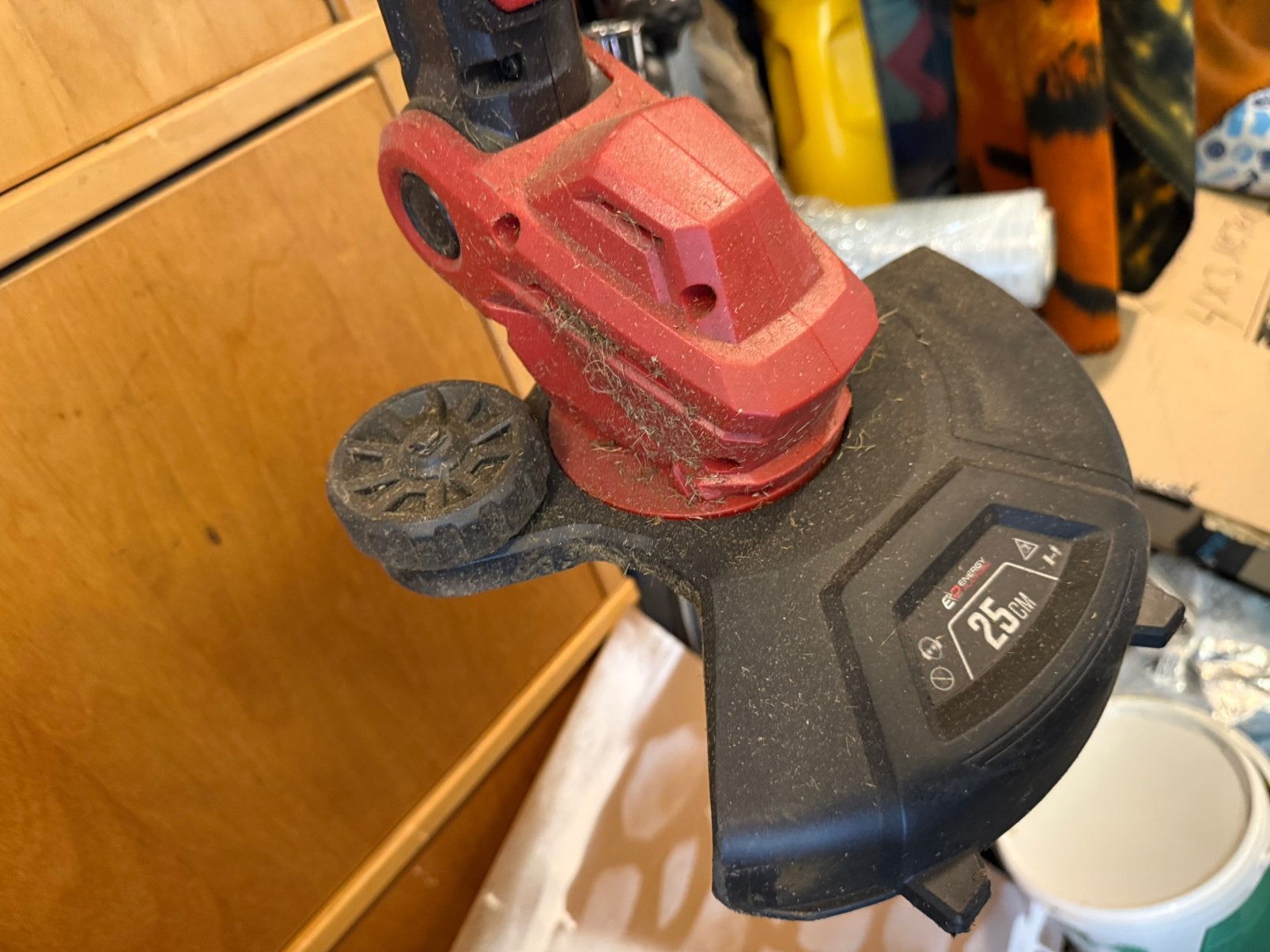 SKIL PWRCore 20 accugrastrimmer met originele 2,5 Ah accu, Tuin en Terras, Grasmaaiers, Ophalen of Verzenden, Zo goed als nieuw