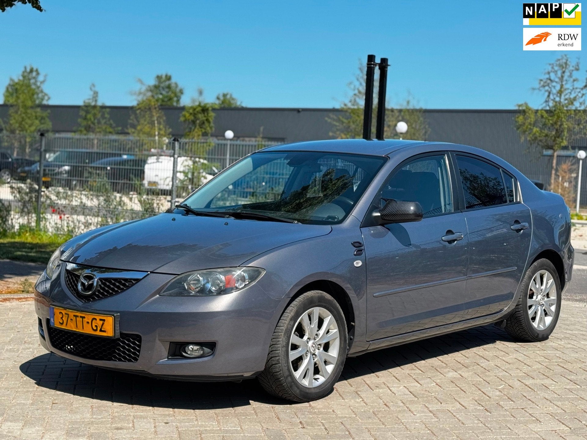 Mazda 3 1.6 S-VT Executive|AIRCO IJSKOUD, Auto's, Mazda, Voorwielaandrijving, Gebruikt, 4 cilinders, 49 €/maand