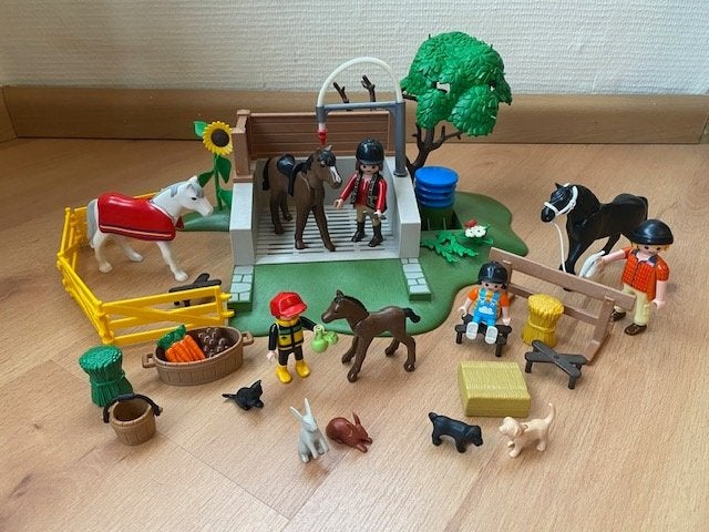 Playmobil, paardenstal: was plaats/plek, dieren poppetjes, Ophalen of Verzenden, Gebruikt