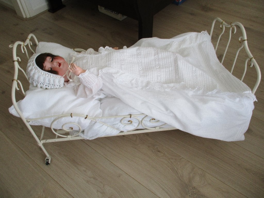 antiek Frans poppen bed, Ophalen