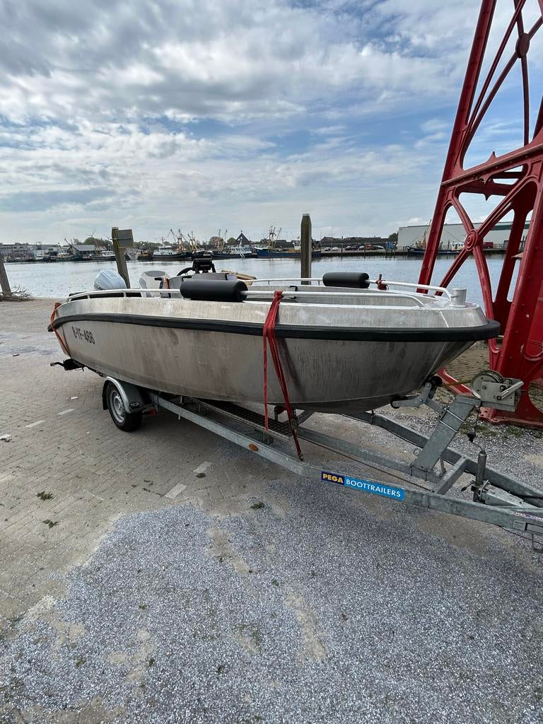Console boot, Watersport en Boten, Vis- en Consoleboten, Gebruikt, Benzine, 70 pk of meer, Buitenboordmotor, Aluminium, Ophalen of Verzenden