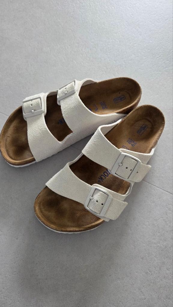 BIRKENSTOCK ARIZONA suède antiek white soft voetbed 39, Kleding | Dames, Schoenen, Ophalen, Zo goed als nieuw, Zwart
