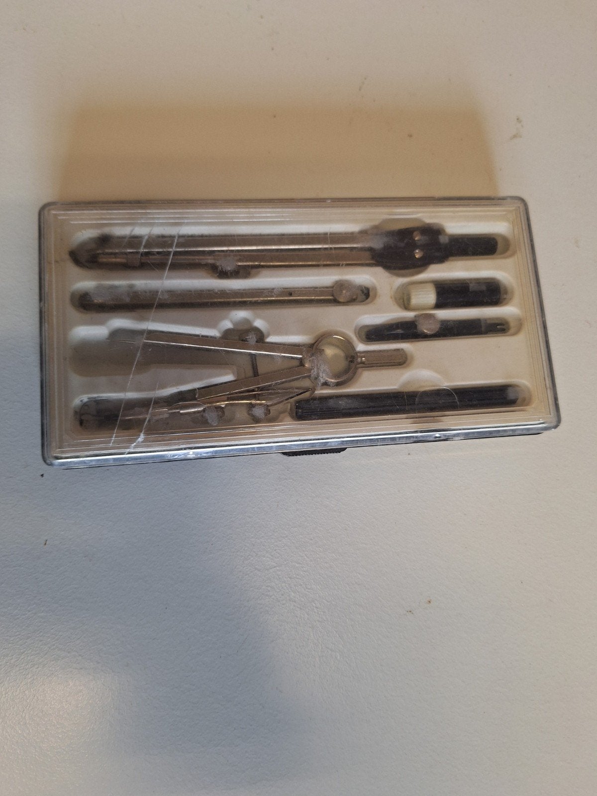 Tekenset met passer en toebehoren in etui, Ophalen, Zo goed als nieuw, Overige typen