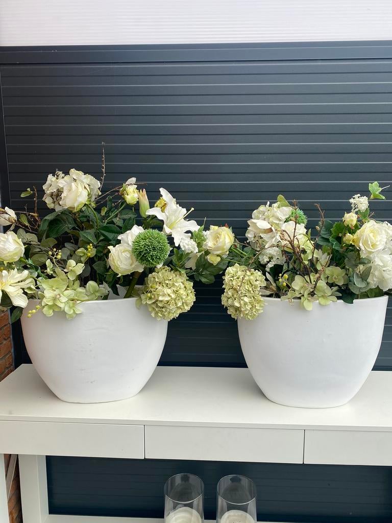 Witte potten met bloemen, Ophalen of Verzenden, Zo goed als nieuw