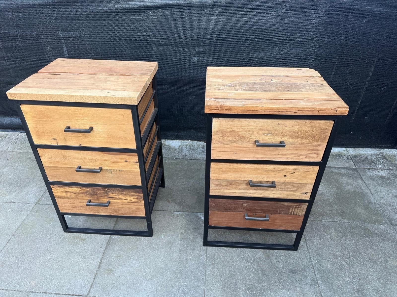 Set van 2 Houten Kastjes met Laden - Industrieel Design, Huis en Inrichting, Kasten | Ladekasten, Ophalen, Minder dan 50 cm, Gebruikt