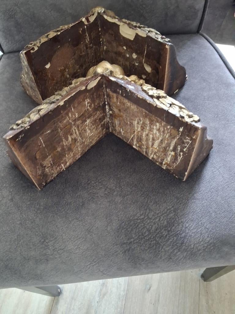 Antieke hoekstukken met engelen voor kast of decoratie, Ophalen