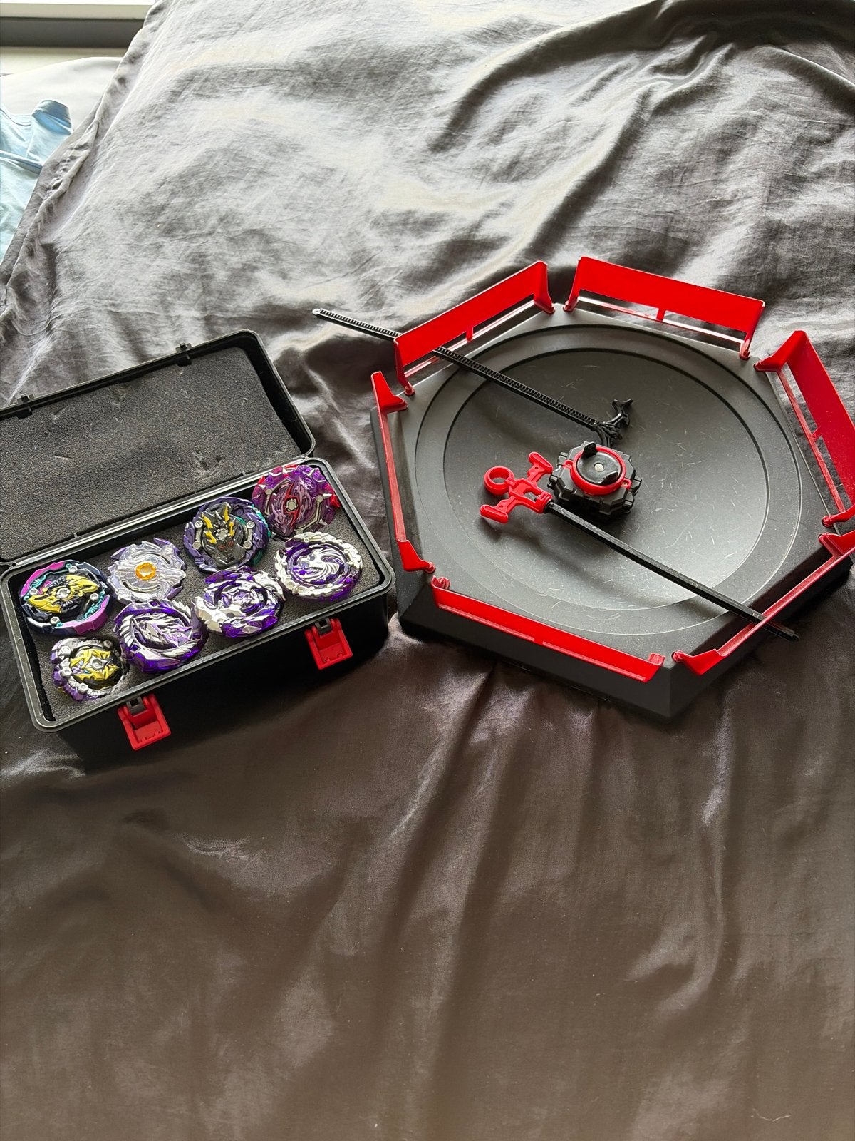 Beyblade set met arena en accessoires, Ophalen, Gebruikt, Jongen of Meisje