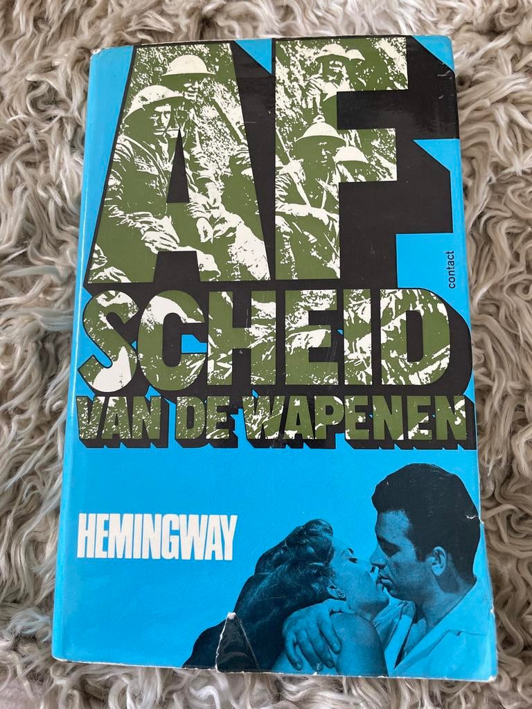 Afscheid van de wapenen - Hemingway, Ophalen of Verzenden, Gelezen, Nederland