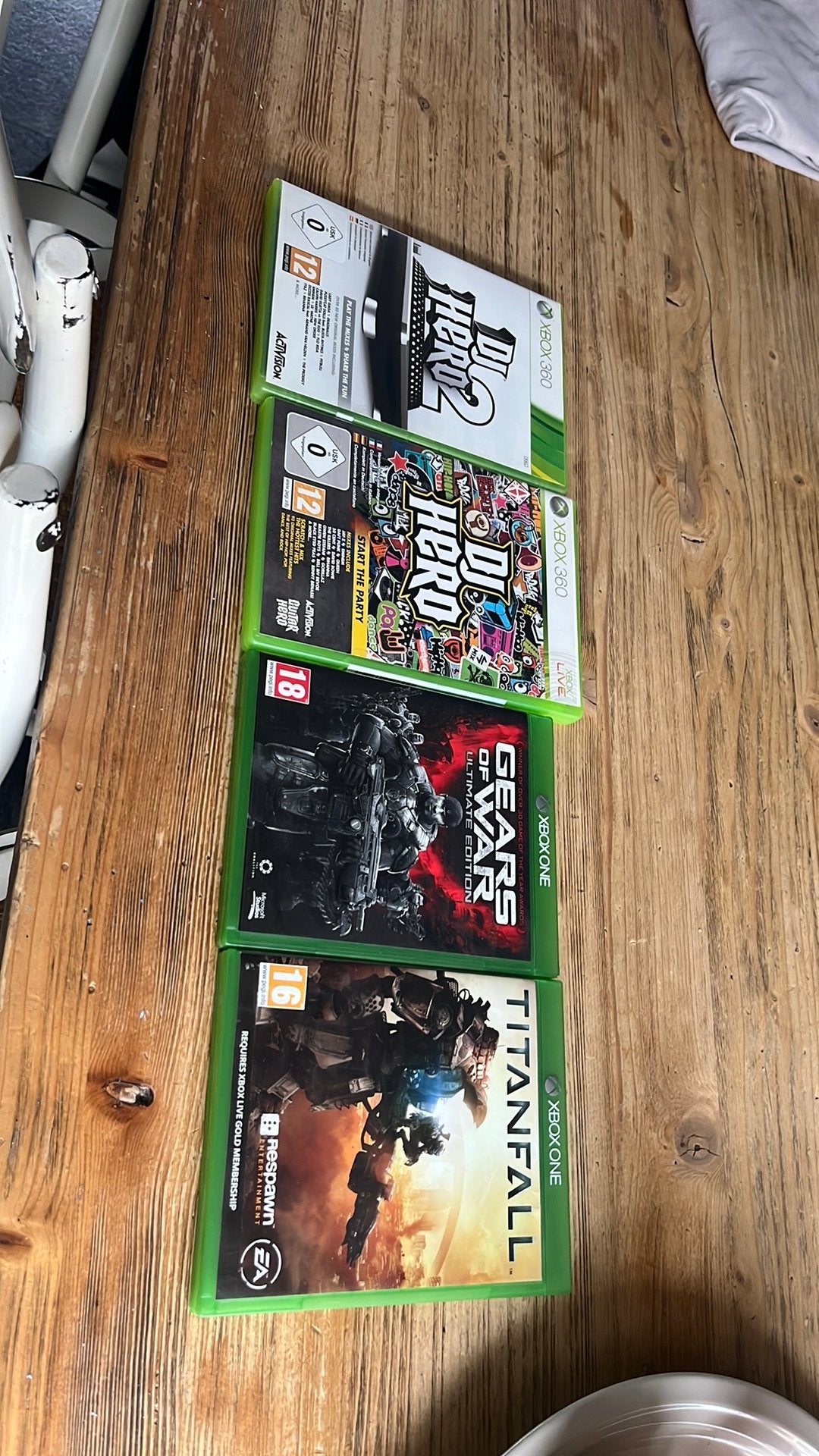 Titanfal *dj Hero *Gears of wer  *dj Hero2, Verzenden, Overige genres, 1 speler, Zo goed als nieuw