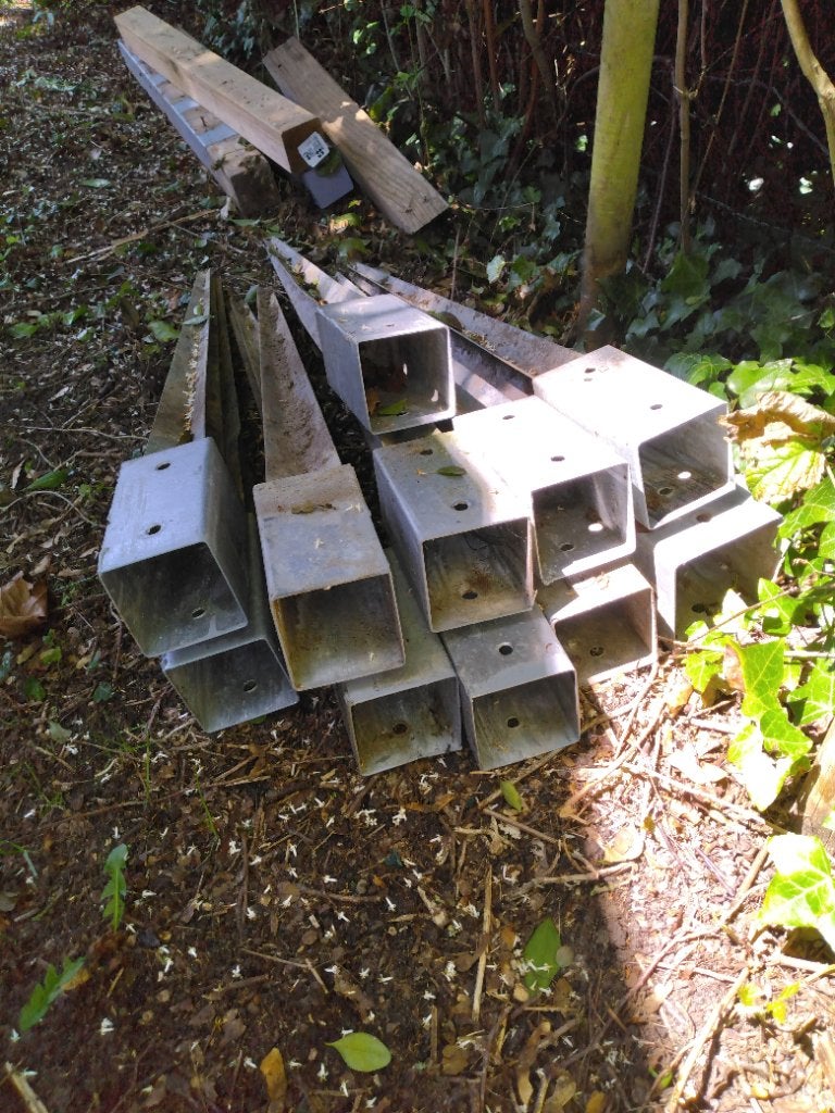 Grondpinnen, Ophalen, Minder dan 3 meter, Zo goed als nieuw, Minder dan 1 meter