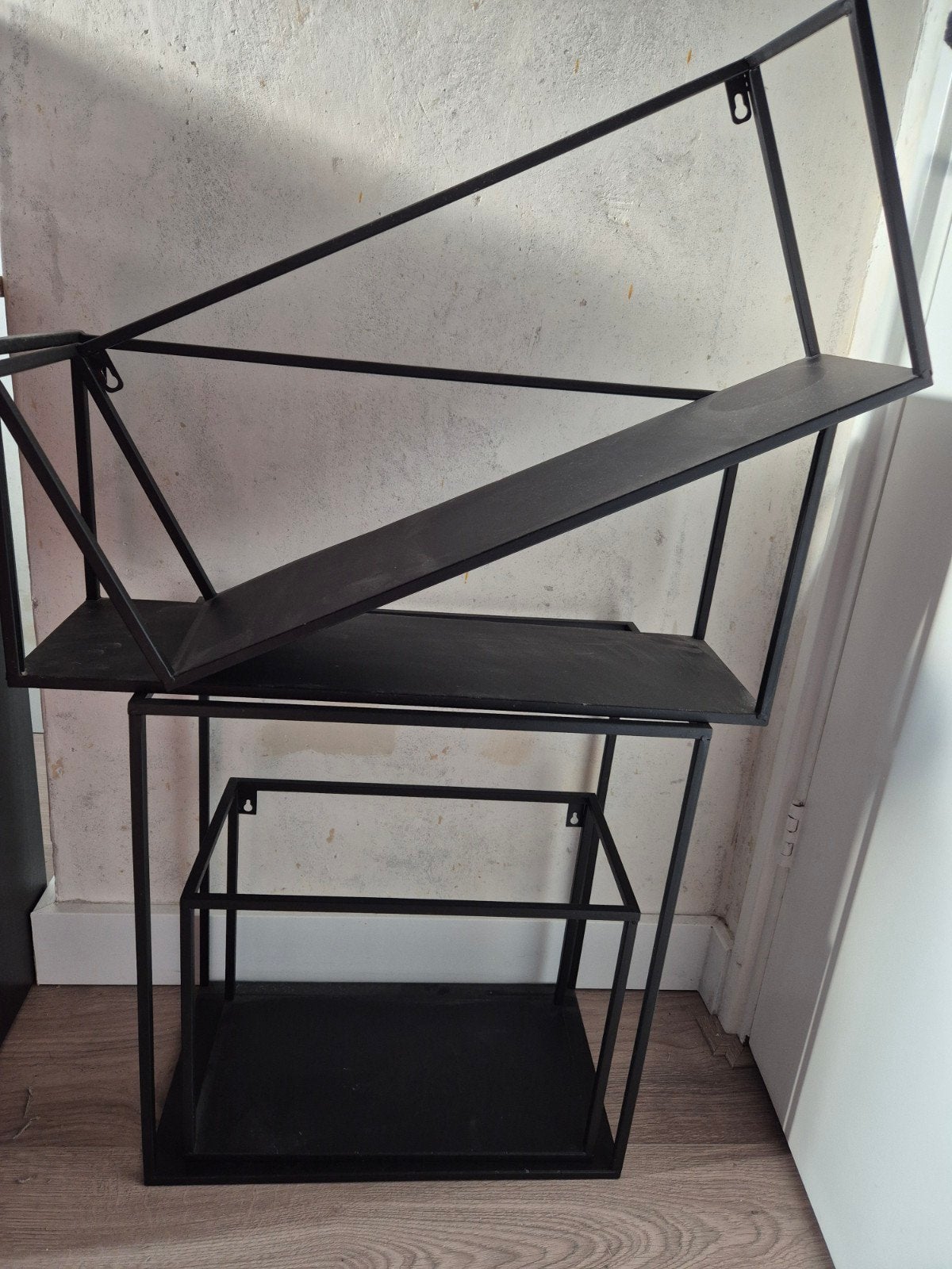 Zwart metalen wandrek - Modern en industrieel, Ophalen