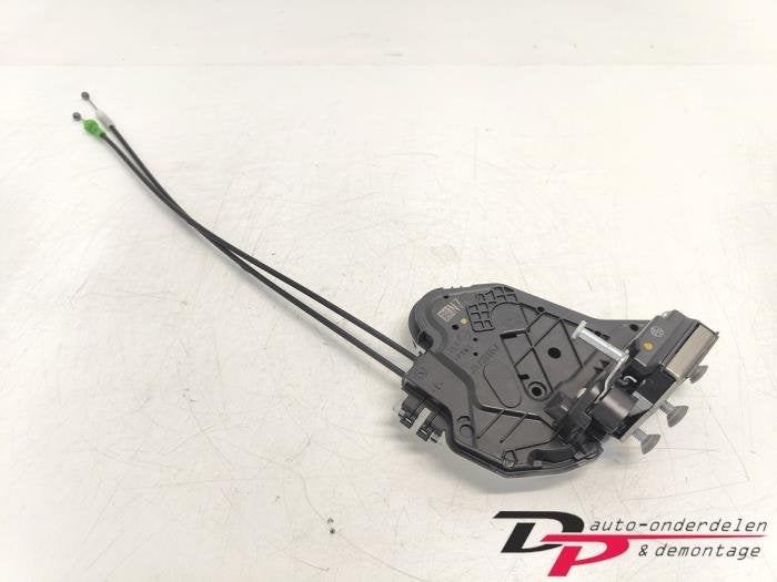 Deurslot Mechaniek 4Deurs links-achter van een Peugeot 108, Auto-onderdelen, Carrosserie en Plaatwerk, Gebruikt, -, -, Ophalen of Verzenden