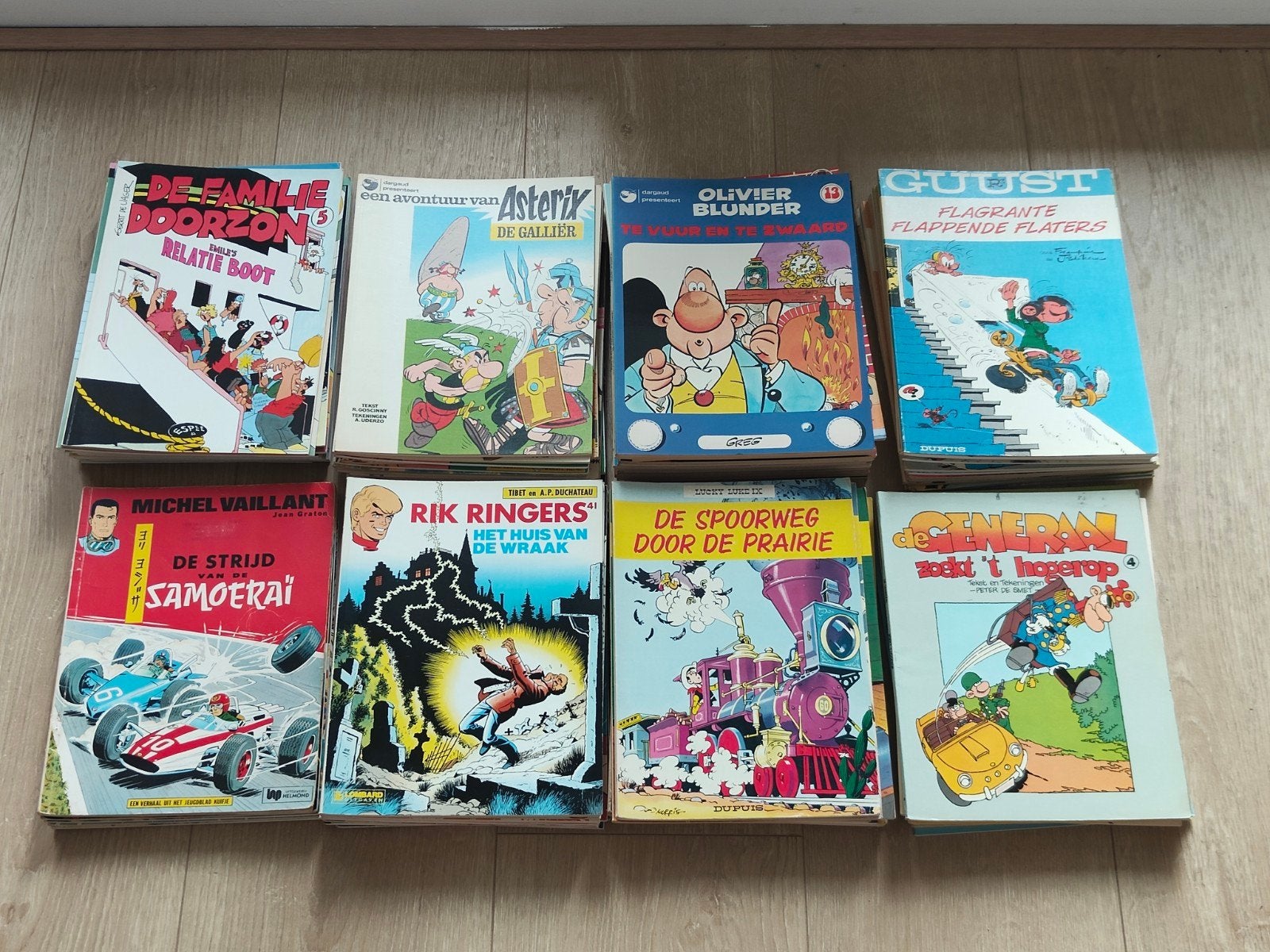 122 stripboeken o.a. Lucky Luke,.Guust Flater, Kuifje.e.a., Meerdere stripboeken, Ophalen, Zo goed als nieuw