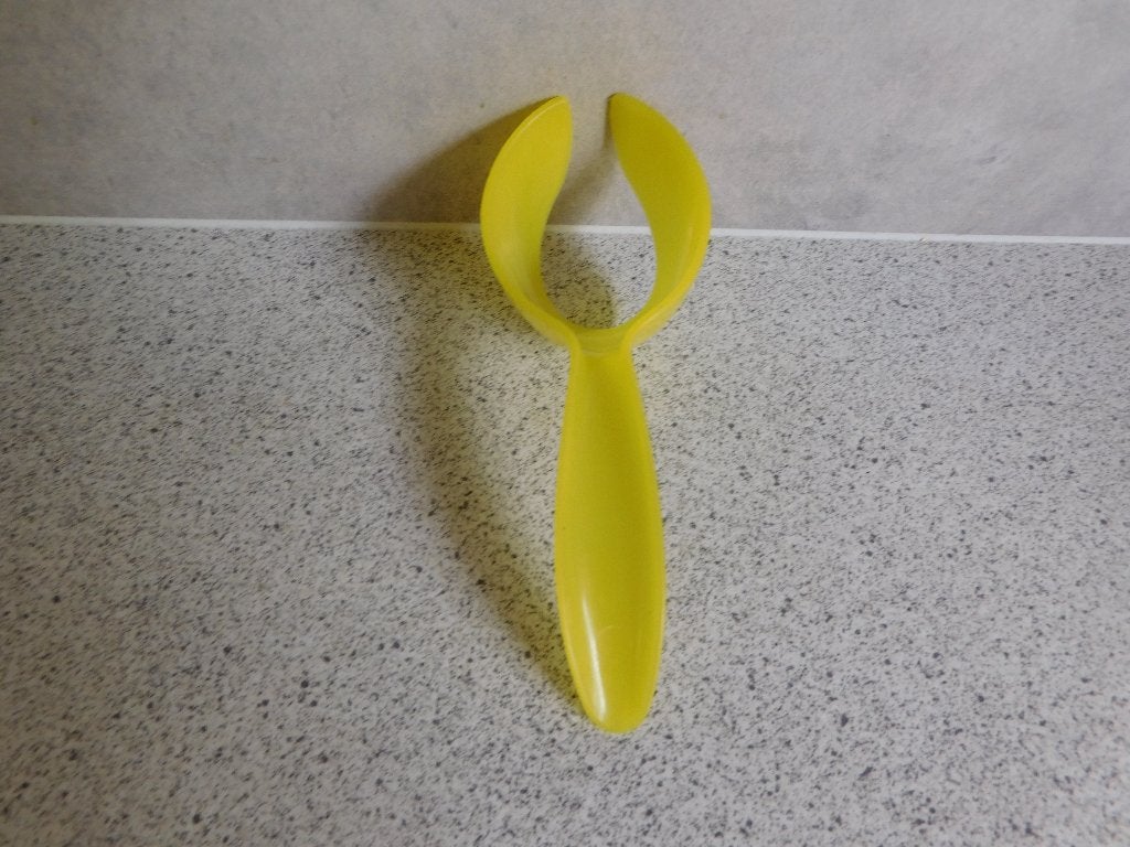 Tupperware Keukenhulpje Ei lepelaar Citroen Geel, Ophalen of Verzenden, Zo goed als nieuw, Geel, Overige typen
