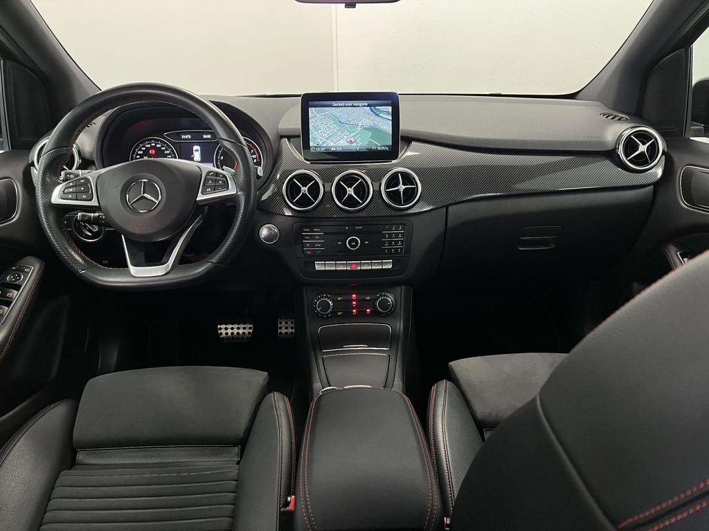 Mercedes-Benz B-klasse 180 Business Solution AMG | Pano | St, 1325 kg, Gebruikt, 4 cilinders, Leder en Stof