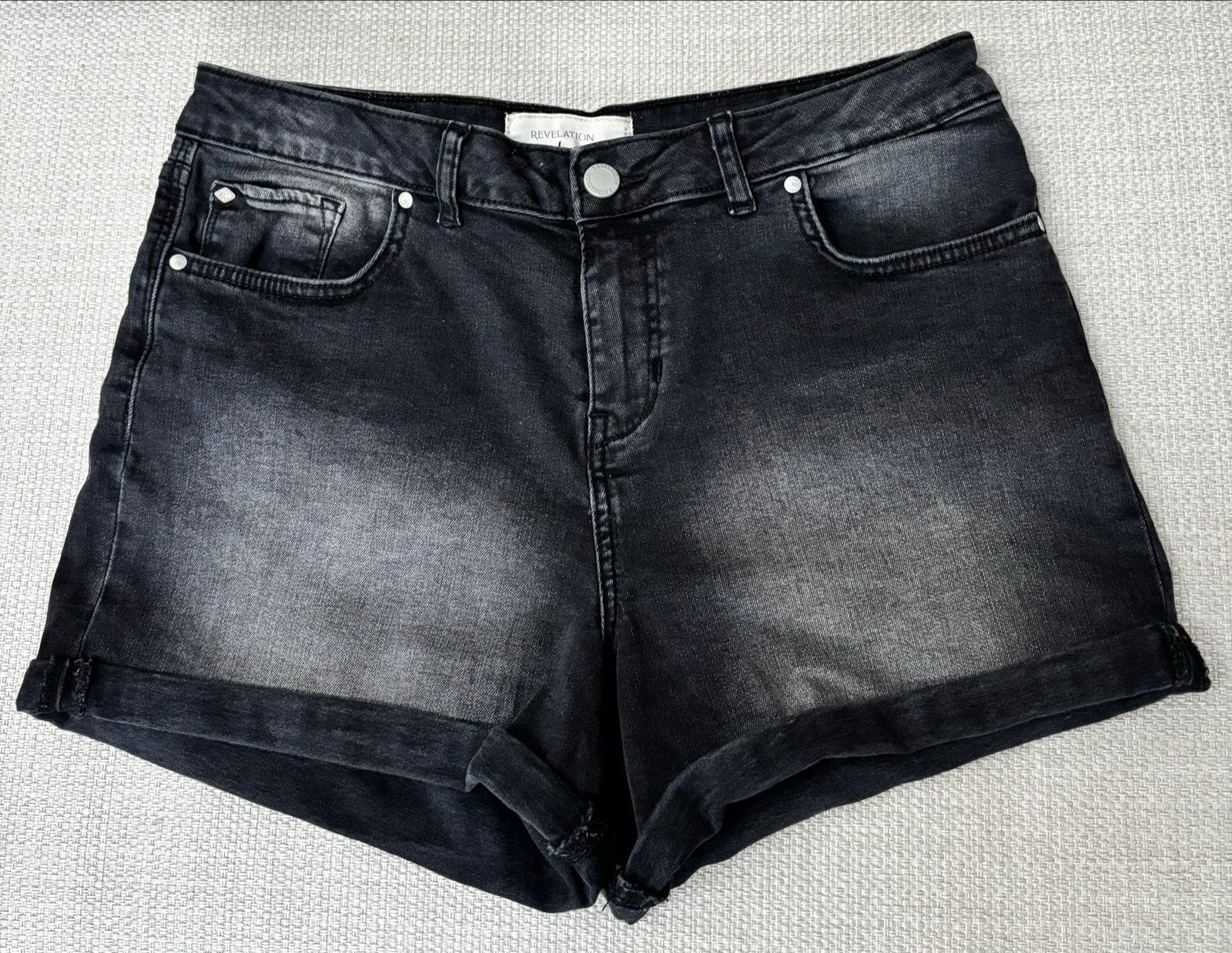 Revelation Zwarte Denim Short - Maat M, Ophalen of Verzenden, Zo goed als nieuw, Zwart, W30 - W32 (confectie 38/40)