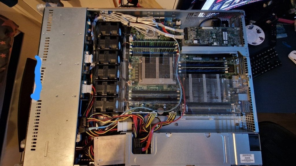 Supermicro Server 8-bay 1U - LSI HBA/RAID - geen RAM, Computers en Software, Servers, Ophalen, Minder dan 4 GB, Hot swappable onderdelen