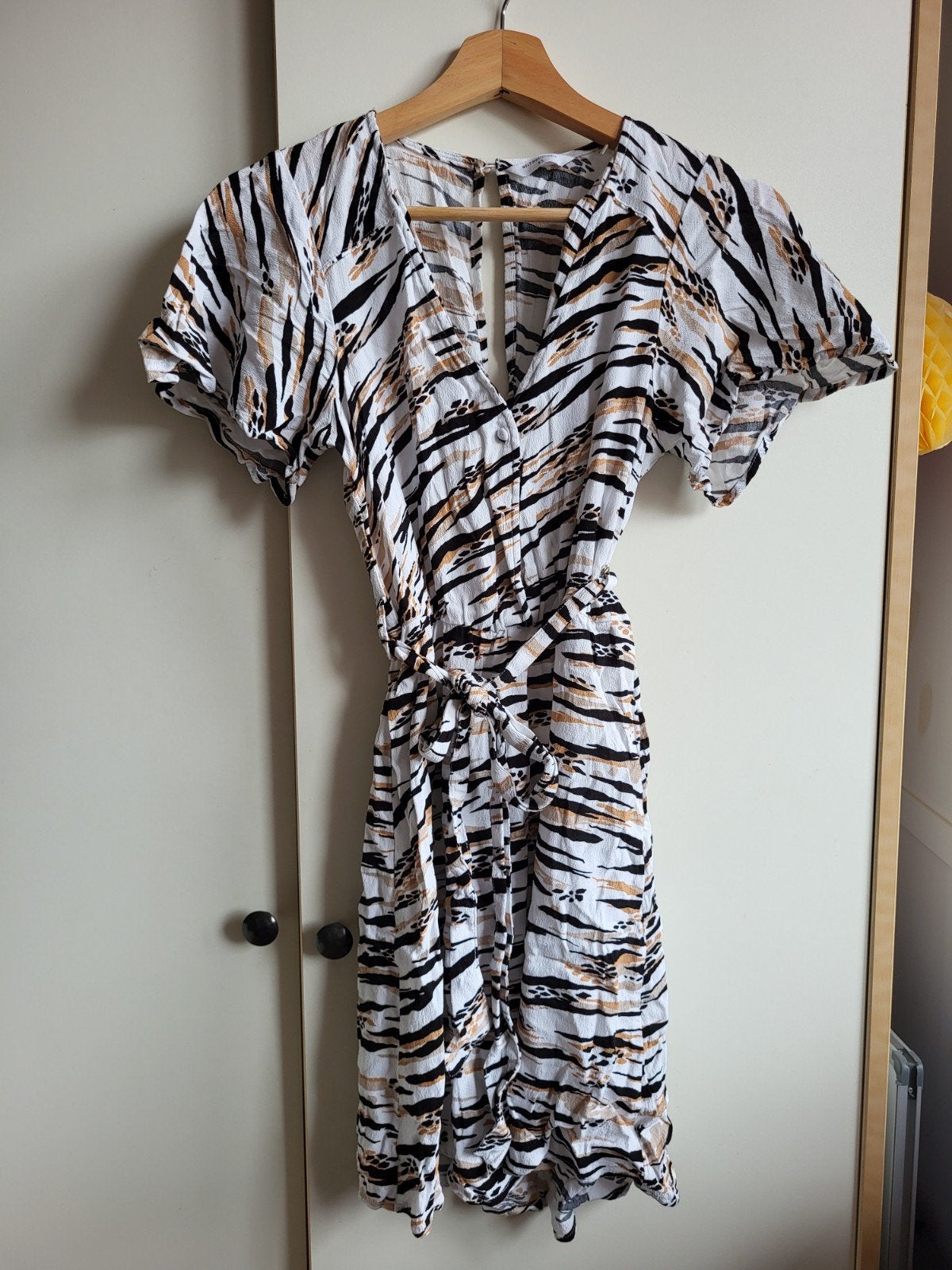 Melting Stockholm Zebra Print Jurk Maat XS, Meerkleurig, Ophalen of Verzenden, Zo goed als nieuw, Knielengte