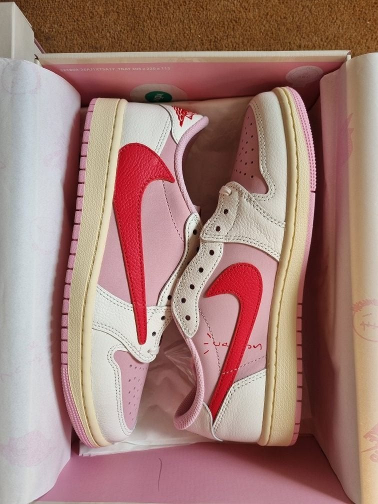 Travis Scott Tropical / Shy Pink (36, 42, 44, 47), Ophalen of Verzenden, Nieuw, Overige kleuren, Sneakers of Gympen
